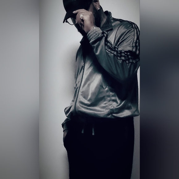 Meet your Posher, Floyd - Picture 4 of 4